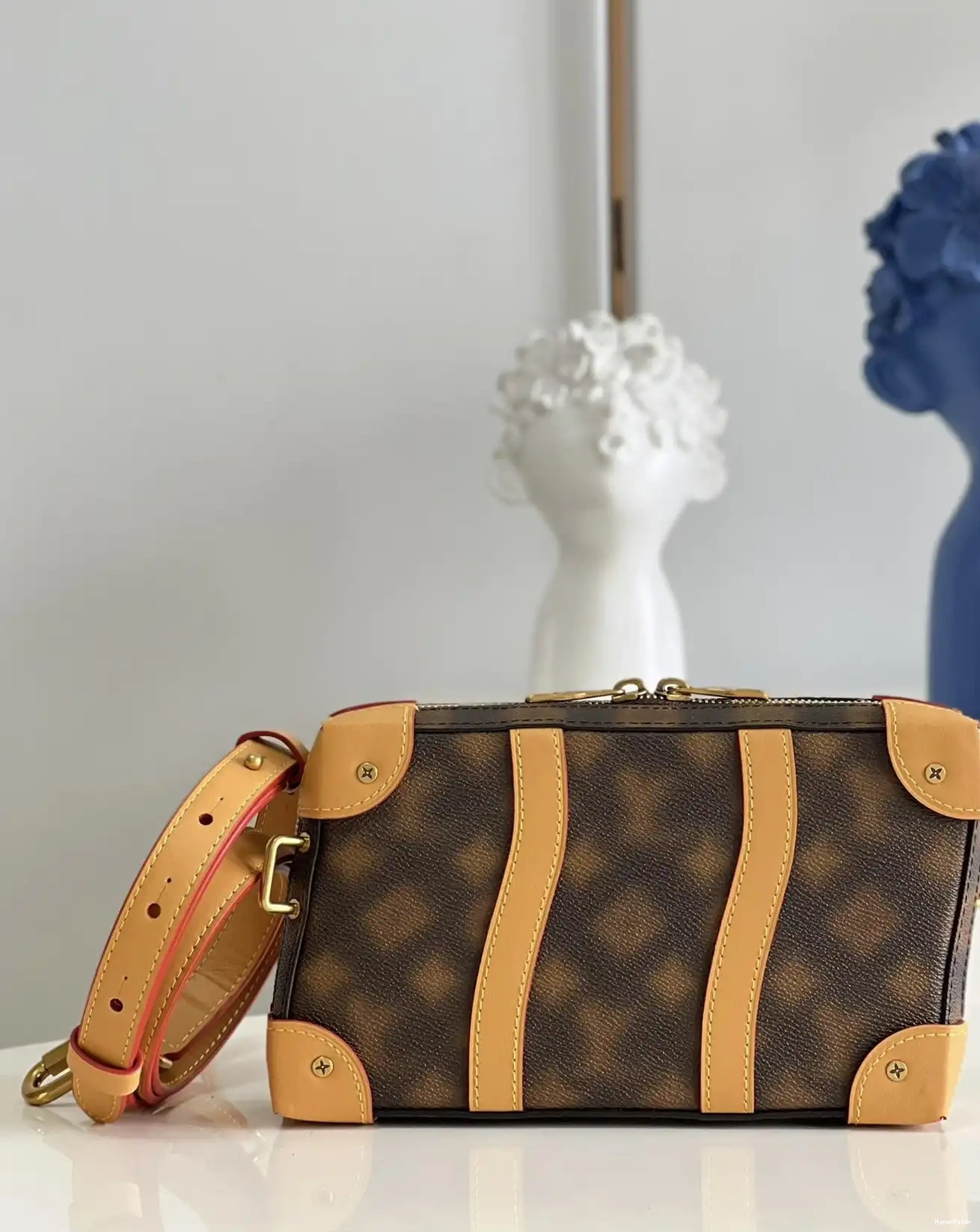 VUITTON TRUNK LOUIS SOFT 0630